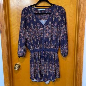 SALE 2 for $10 shirts  Maurice’s tunic style top